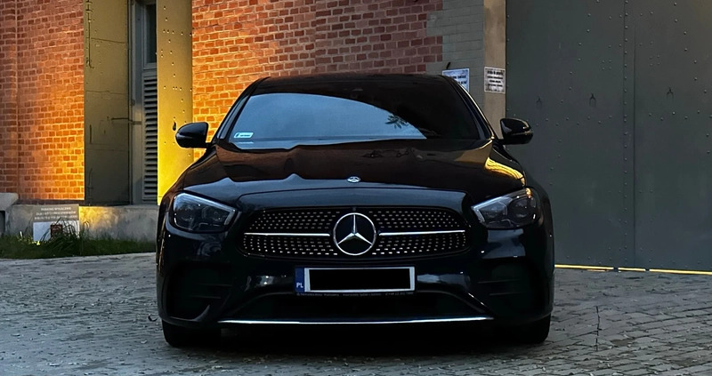 Mercedes-Benz Klasa E cena 207000 przebieg: 64000, rok produkcji 2020 z Goleniów małe 781